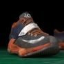 KD VII以破損貼圖呈現一雙身經百戰球鞋的質感。